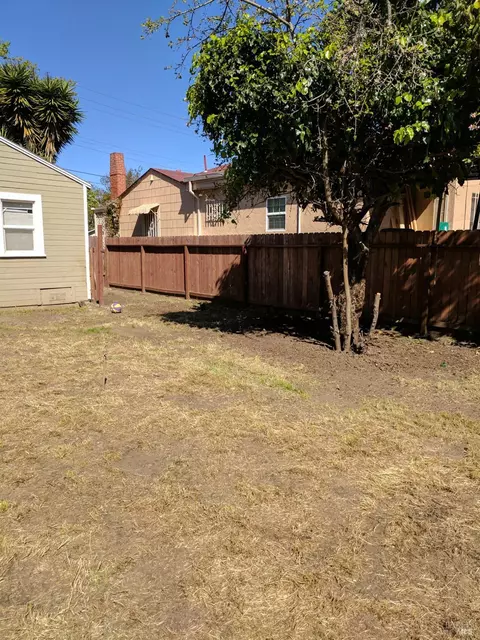 Exterior - 240 14th St, Vallejo, CA 94590 photo 6 of 6