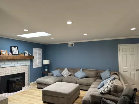 448 Elder St, Vacaville, CA 95688