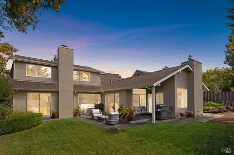 101 Granada Dr, Corte Madera, CA 94925