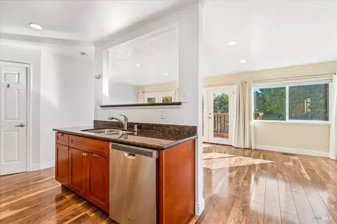 619 Drake Ave, Sausalito, CA 94965 photo 18