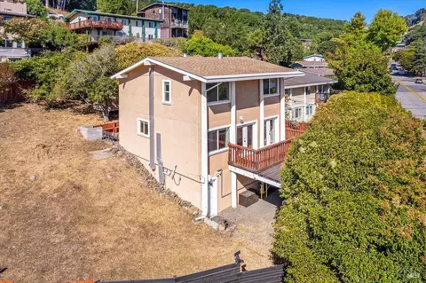 619 Drake Ave, Sausalito, CA 94965 photo 2