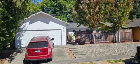816 Jack London Dr, Santa Rosa, CA 95409