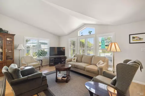 102 Hermosillo Dr, Sonoma, CA 95476 photo 3