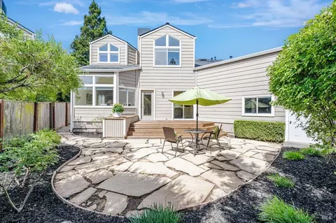 22 Parkview Cir, Corte Madera, CA 94925