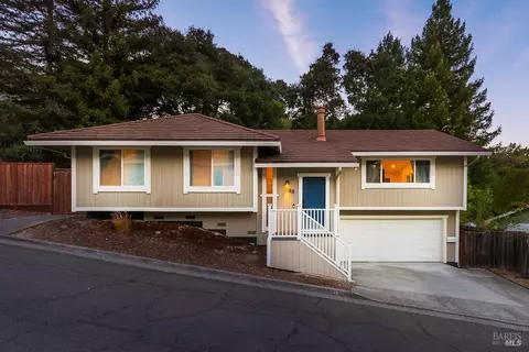 68 Plata Ct, Novato, CA 94947