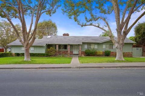 1305 Rollingwood Dr, Vallejo, CA 94591