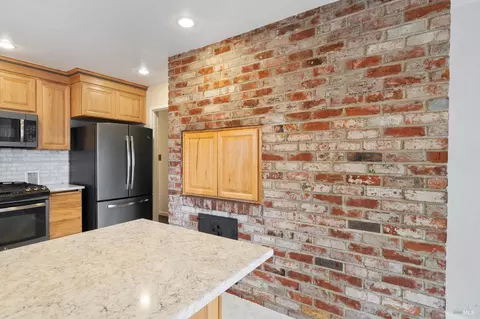 1305 Rollingwood Dr, Vallejo, CA 94591 photo 9