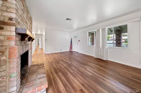 1305 Rollingwood Dr, Vallejo, CA 94591 photo 5