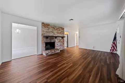 1305 Rollingwood Dr, Vallejo, CA 94591 photo 4