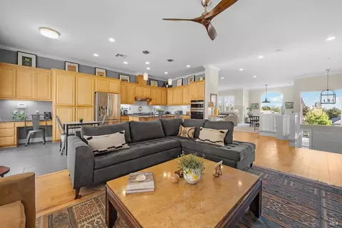 124 Skyview Pl, Vacaville, CA 95687 photo 4