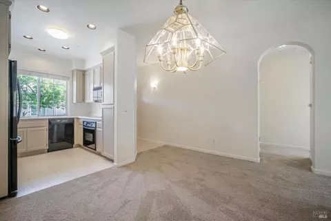 737 Glen Miller Dr, Windsor, CA 95492 photo 9