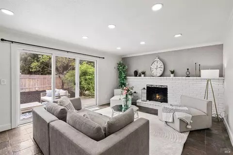 686 Alpine Ct, Fairfield, CA 94534 photo 16