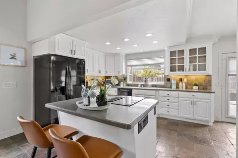686 Alpine Ct, Fairfield, CA 94534 photo 10