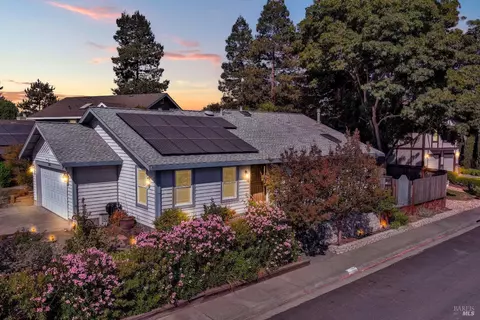 Exterior - 1863 Winston Ct, Fairfield, CA 94534 photo 17 of 18