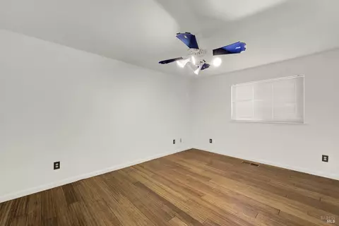 Bedroom - 1863 Winston Ct, Fairfield, CA 94534 photo 7 of 8