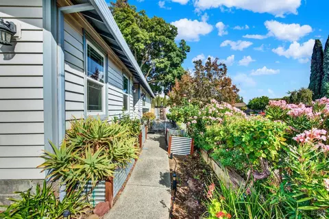 Exterior - 1863 Winston Ct, Fairfield, CA 94534 photo 14 of 18