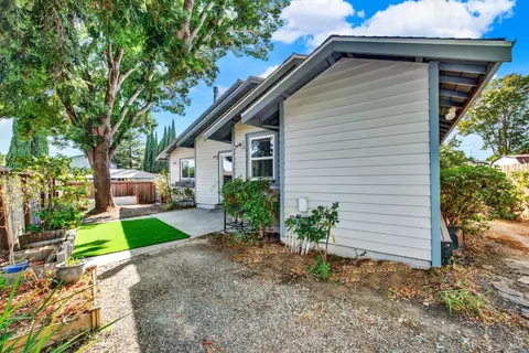 Exterior - 1863 Winston Ct, Fairfield, CA 94534 photo 7 of 18