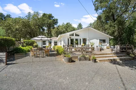 15655 Norton Rd, Healdsburg, CA 95448