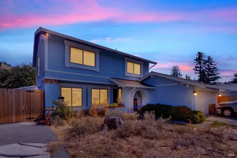 148 Kiowa Ct, Vacaville, CA 95688