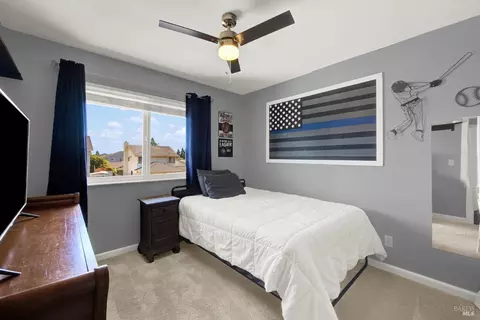 Bedroom - 320 Limerick Way, Vacaville, CA 95688 photo 2 of 8