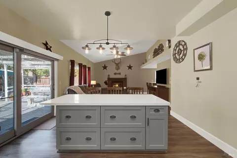 Kitchen - 320 Limerick Way, Vacaville, CA 95688 photo 8 of 12