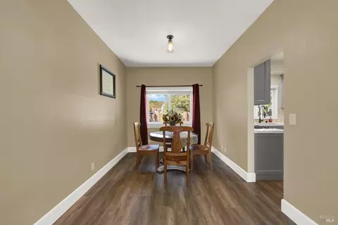 Dining - 320 Limerick Way, Vacaville, CA 95688 photo 1 of 3