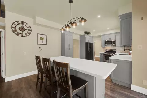 Kitchen - 320 Limerick Way, Vacaville, CA 95688 photo 10 of 12