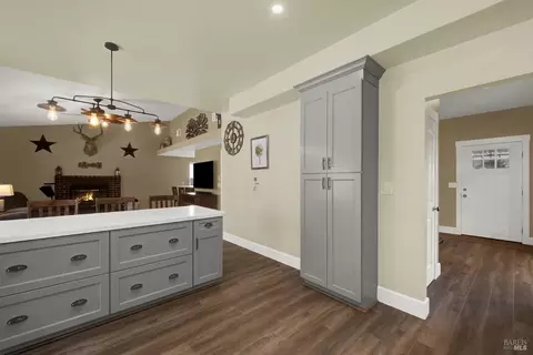 Entry Way - 320 Limerick Way, Vacaville, CA 95688 photo 7 of 12