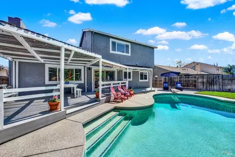 Exterior - 320 Limerick Way, Vacaville, CA 95688 photo 25 of 31