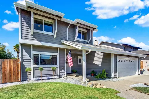 Exterior - 320 Limerick Way, Vacaville, CA 95688 photo 10 of 31