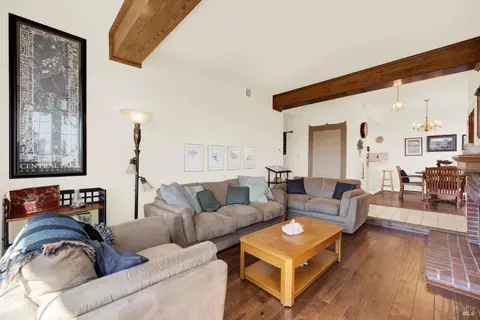 216 E 2nd St, Benicia, CA 94510 photo 23
