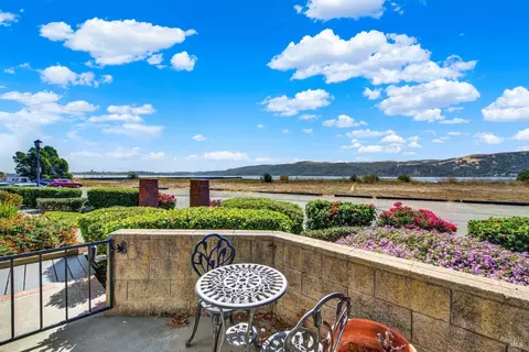 216 E 2nd St, Benicia, CA 94510 photo 15