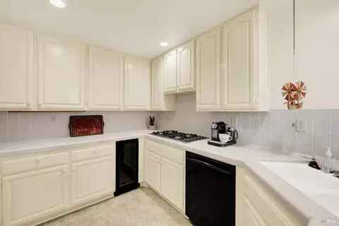 216 E 2nd St, Benicia, CA 94510 photo 33