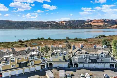 216 E 2nd St, Benicia, CA 94510 photo 7