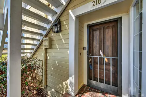 216 E 2nd St, Benicia, CA 94510 photo 18