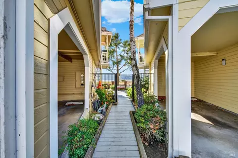 216 E 2nd St, Benicia, CA 94510 photo 17
