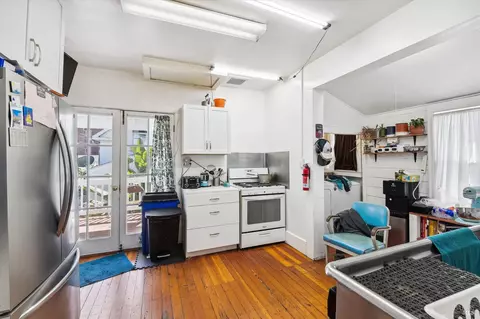 Kitchen - 519 Virginia St, Vallejo, CA 94590 photo 1 of 9