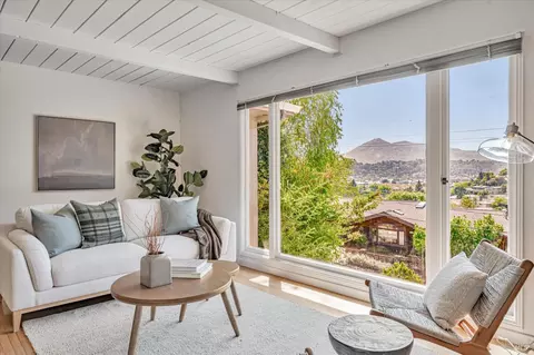 15 Broadview Dr, San Rafael, CA 94901