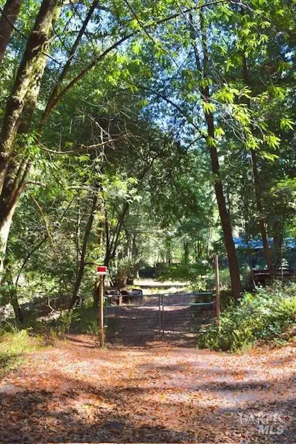 8189 Tyrone Rd, Occidental, CA 95462 photo 10