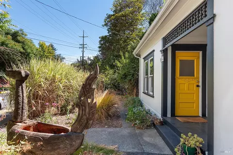 812 Tupper St, Santa Rosa, CA 95404
