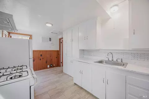 633 Wright St, Santa Rosa, CA 95404 photo 21