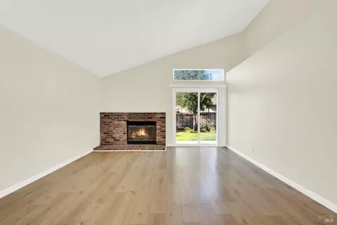 Living - 2455 E Atlantic Ave, Fairfield, CA 94533 photo 2 of 8