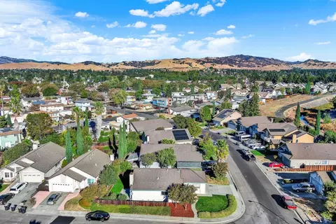 View/Area - 2455 E Atlantic Ave, Fairfield, CA 94533 photo 6 of 10