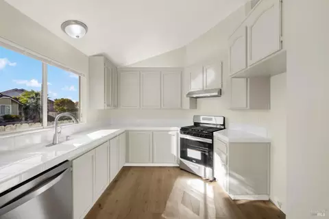Kitchen - 2455 E Atlantic Ave, Fairfield, CA 94533 photo 1 of 5