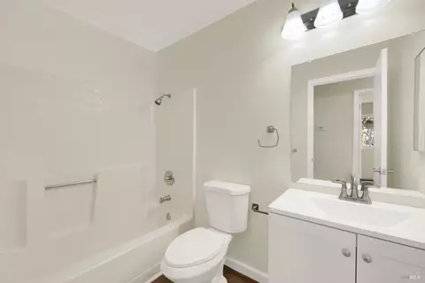 Bath - 2455 E Atlantic Ave, Fairfield, CA 94533 photo 1 of 5
