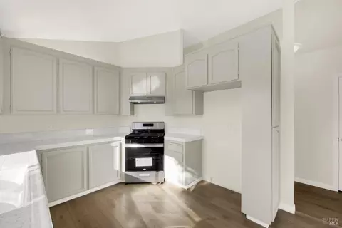 Kitchen - 2455 E Atlantic Ave, Fairfield, CA 94533 photo 3 of 5