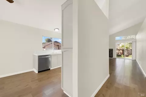 Entry Way - 2455 E Atlantic Ave, Fairfield, CA 94533 photo 1 of 4