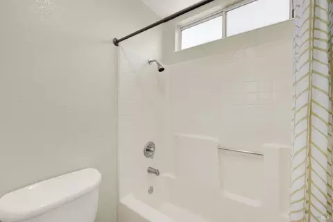 Bath - 2455 E Atlantic Ave, Fairfield, CA 94533 photo 5 of 5