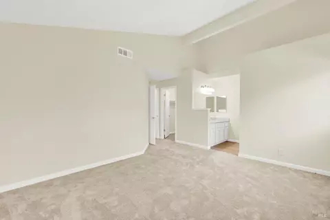 Bedroom - 2455 E Atlantic Ave, Fairfield, CA 94533 photo 9 of 10