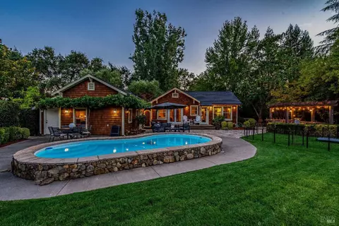 150 Mervin Ave, Kenwood, CA 95452